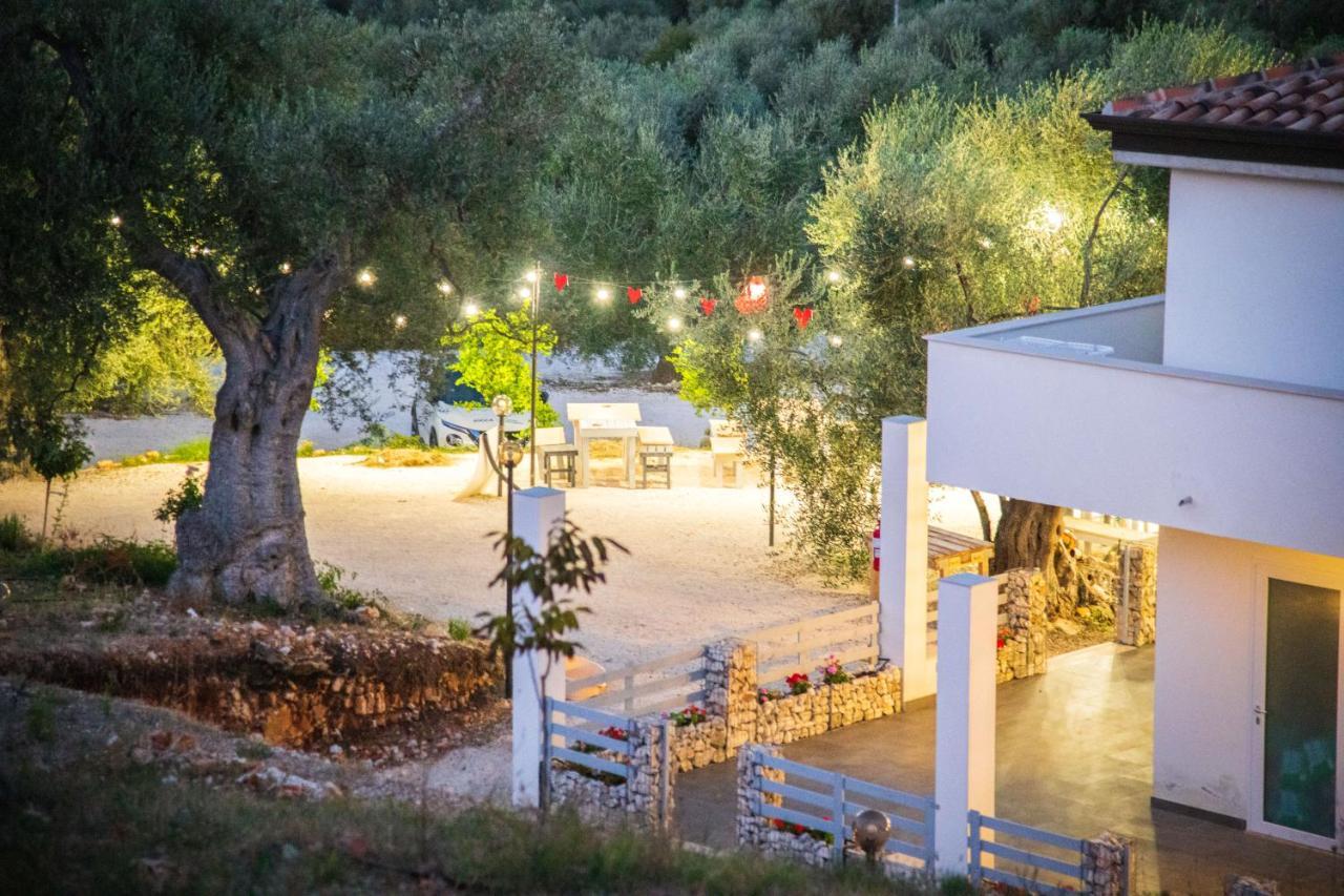 Agriturismo Passione Natura เวียสเต ภายนอก รูปภาพ
